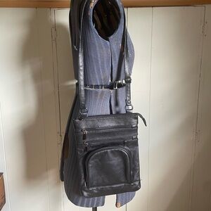 Genuine leather Crossbody woman’s purse, black